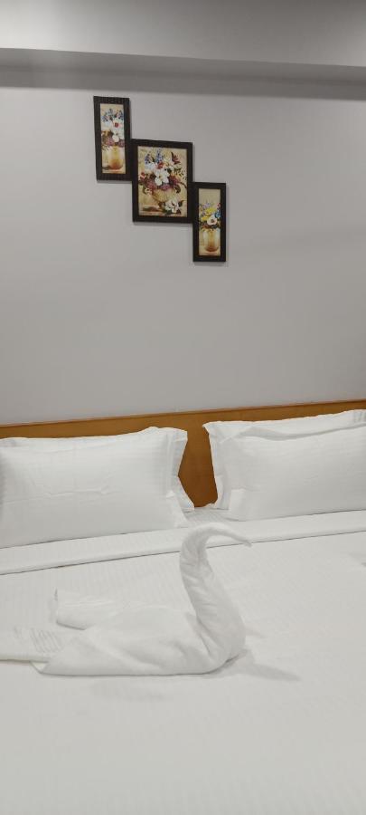 Hotel Moshis Nest à Madurai Extérieur photo