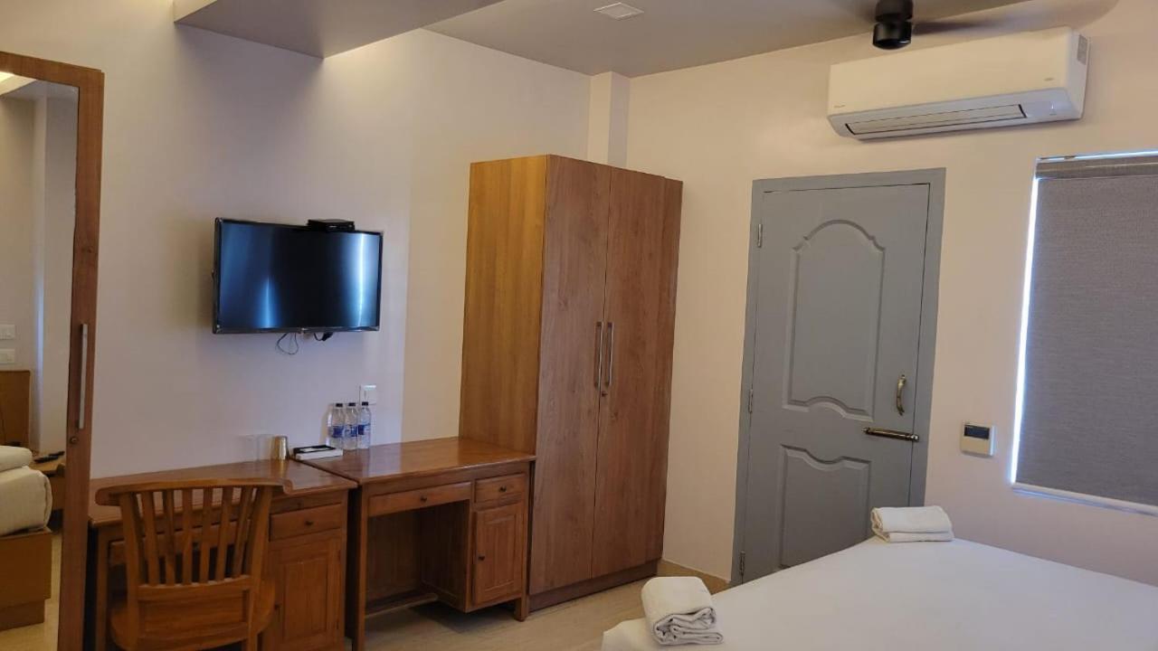 Hotel Moshis Nest à Madurai Extérieur photo